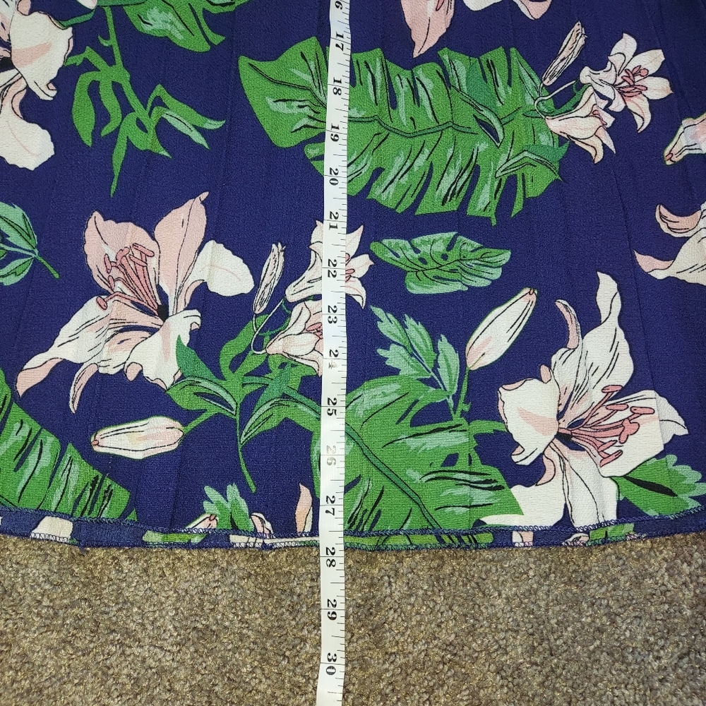 Skirt - Picture 5 of 7